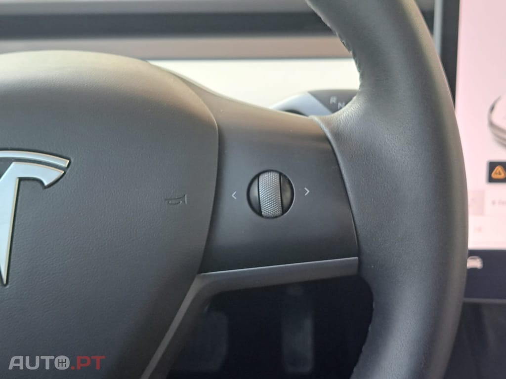 Tesla Model 3 Long-Range Dual Motor AWD