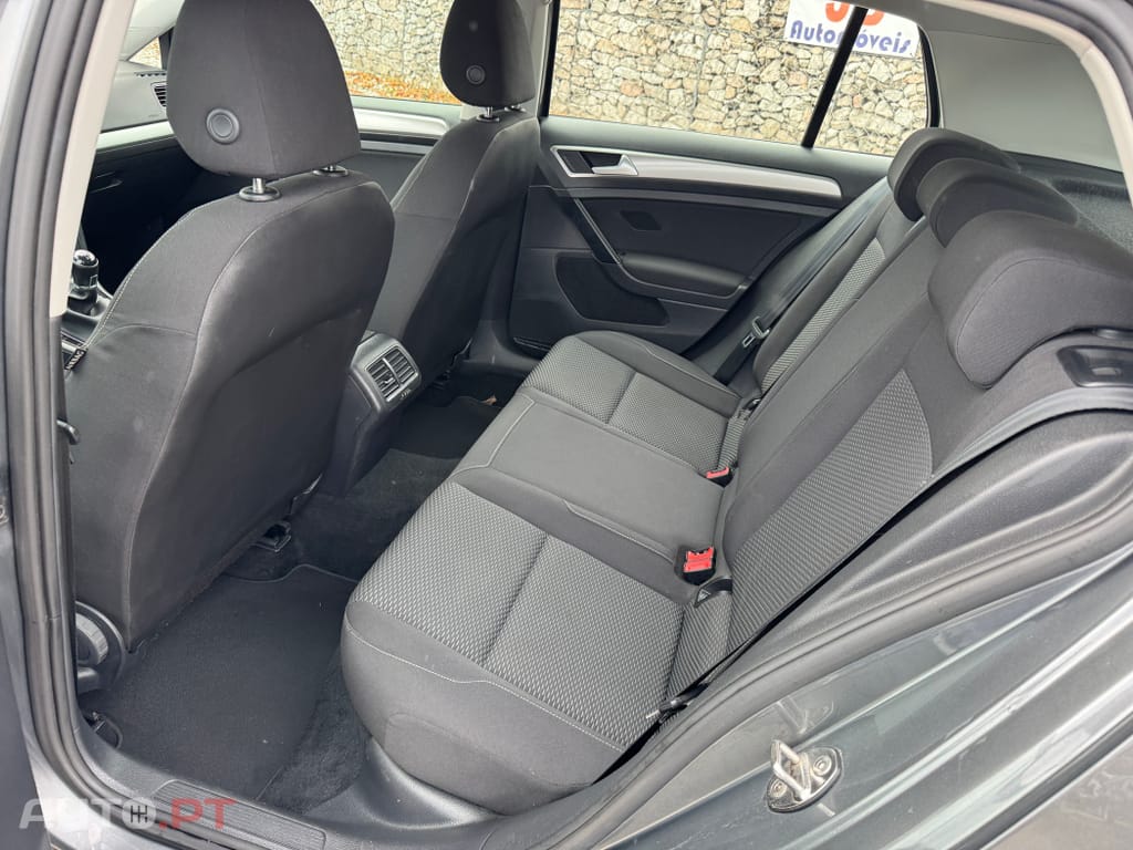Volkswagen Golf 1.6 TDI Confortline