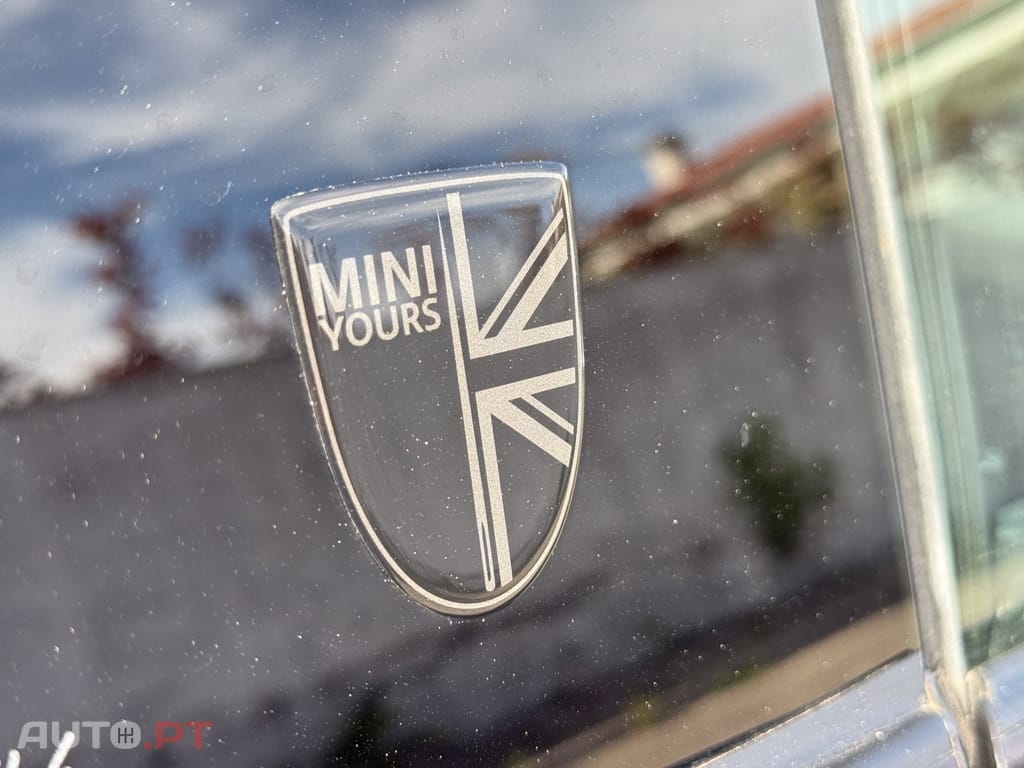 MINI Cooper Cooper SE Premium Yours