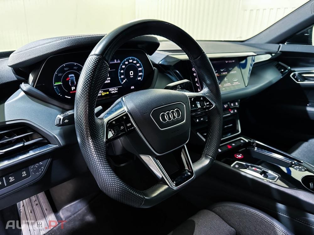Audi E-Tron GT quattro