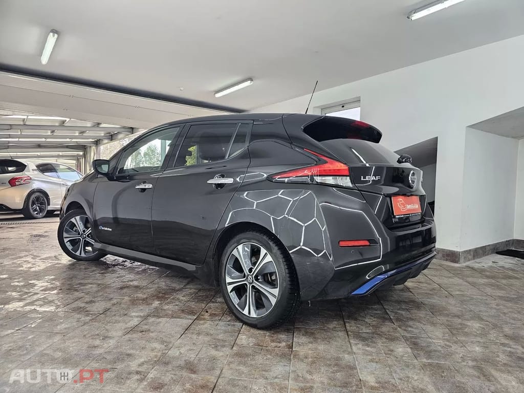 Nissan Leaf N-Connecta Full Led