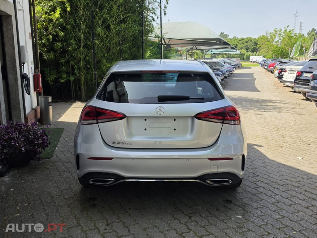 Mercedes-Benz A 250 e 8G-DCT AMG Line
