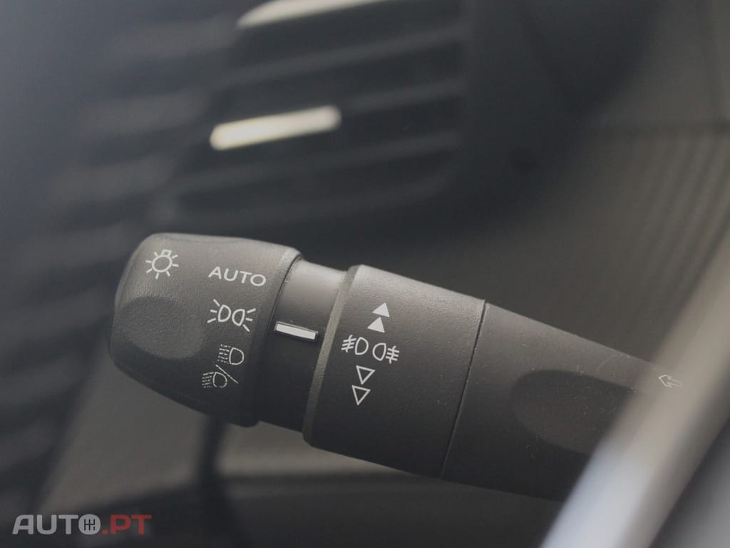 Peugeot 2008 1.5 BlueHDi Allure