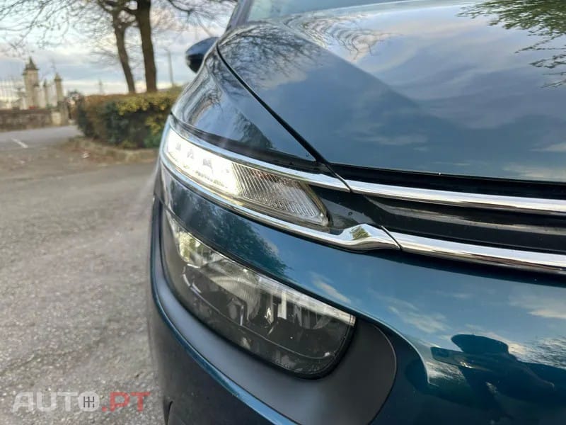 Citroen C4 SpaceTourer 1.2 PureTech Feel EAT8