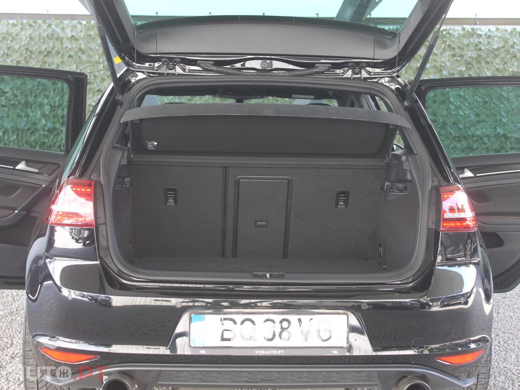 Volkswagen Golf 2.0 TSi GTi DSG Performance