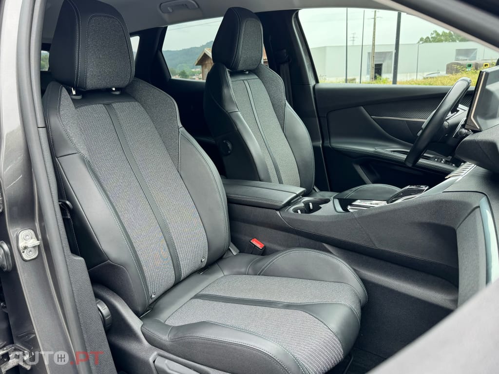 Peugeot 3008 1.5 BlueHDi Allure EAT8
