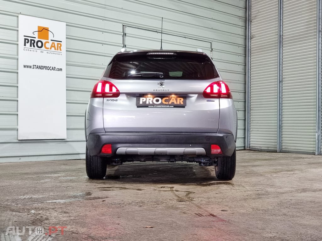 Peugeot 2008 1.2 PureTech Allure