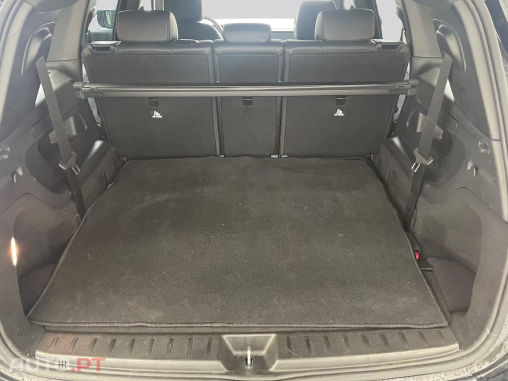 Mercedes-Benz EQB 350 4M AMG-Line I.V.A DEDUTIVEL 