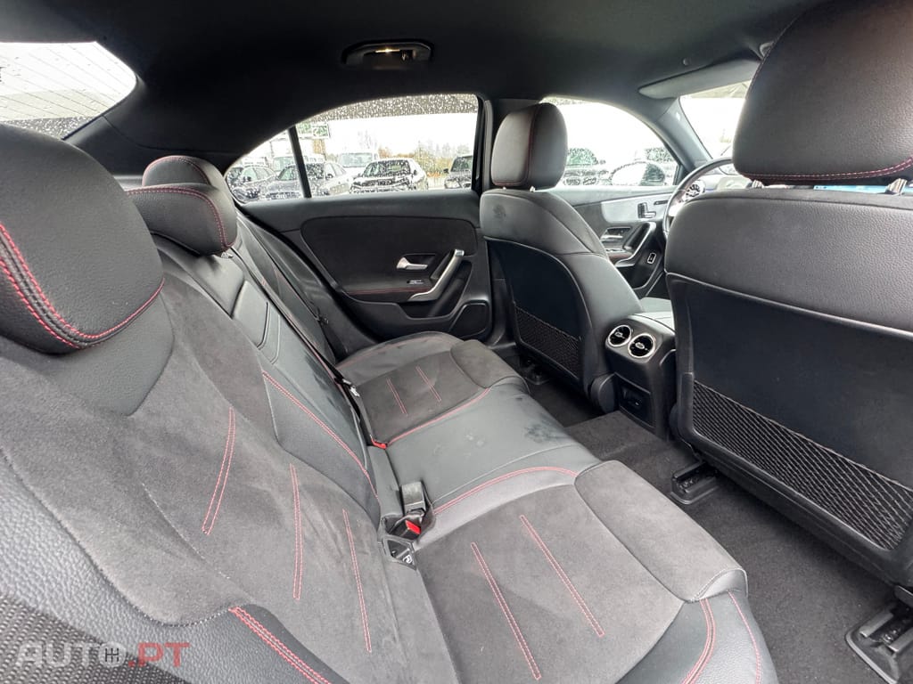 Mercedes-Benz A 250 e AMG Line