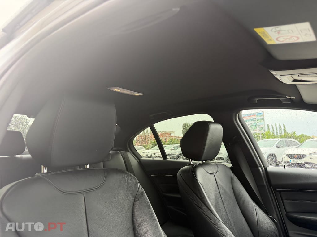 BMW 330 e iPerformance Pack M