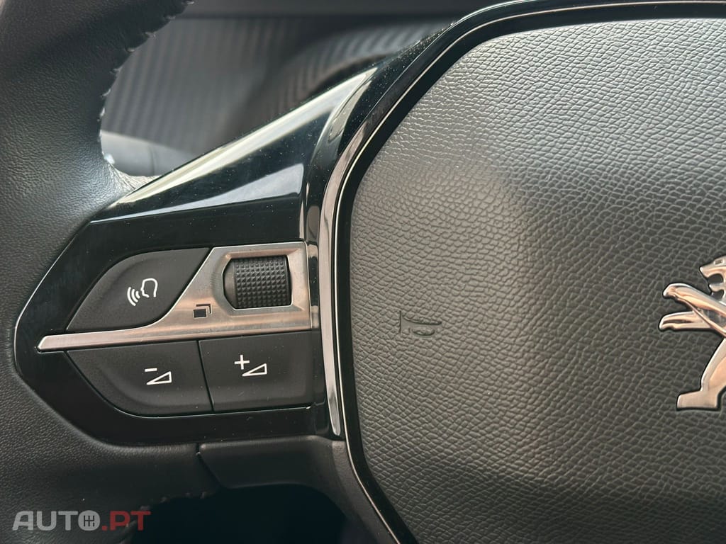 Peugeot 2008 1.5 BlueHDi Allure