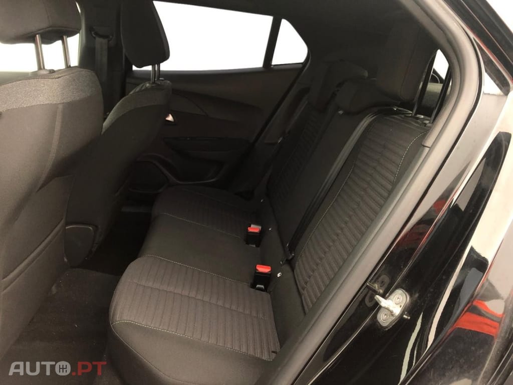 Peugeot 2008 1.2 PureTech Active