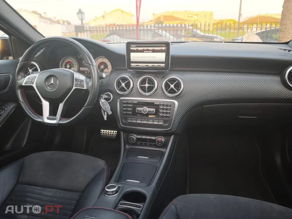 Mercedes-Benz A 220 d 7G-DCT AMG Line