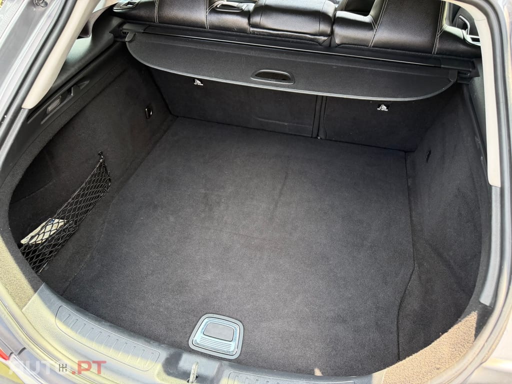 Mercedes-Benz CLA 180 d Shooting Brake Urban