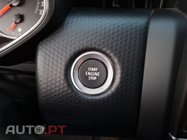 Renault Clio TCe 100 Intens