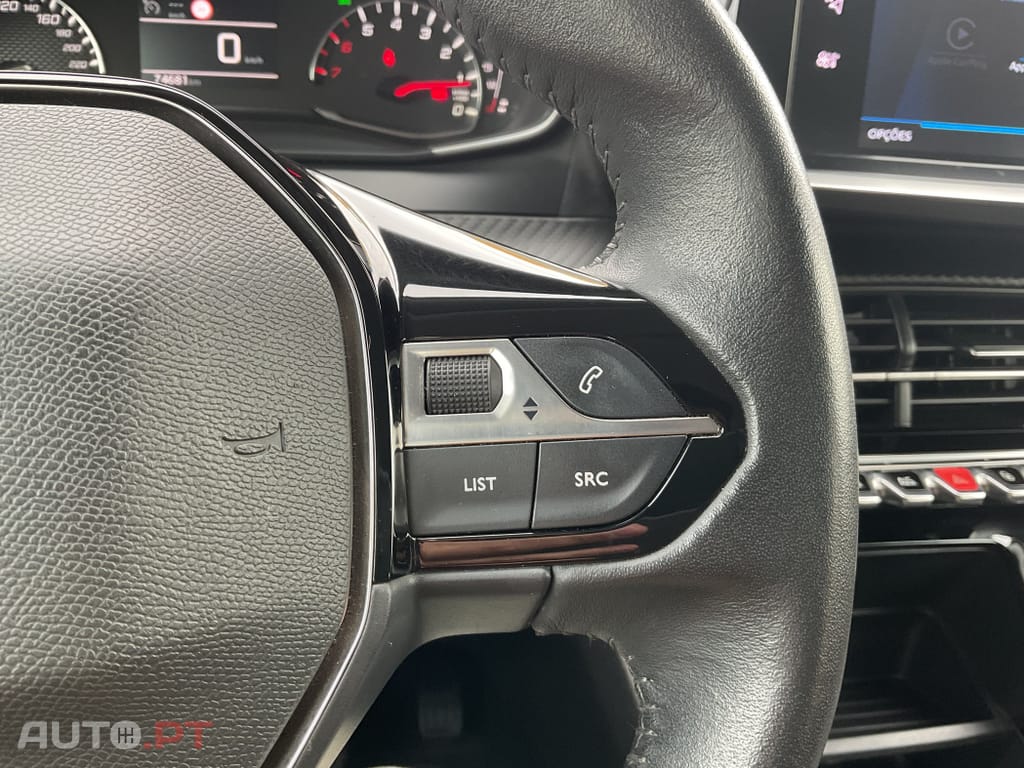 Peugeot 2008 1.2 PureTech Active Pack