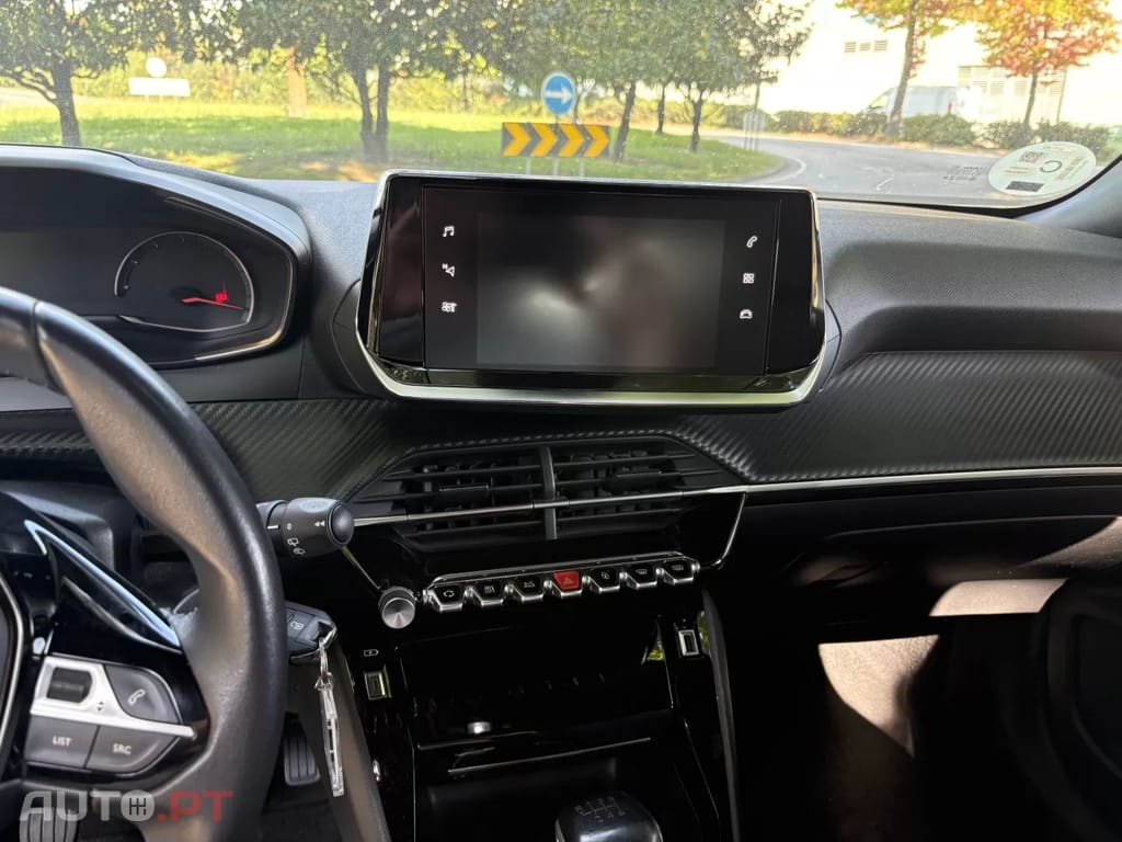 Peugeot 2008 1.2 PureTech Allure