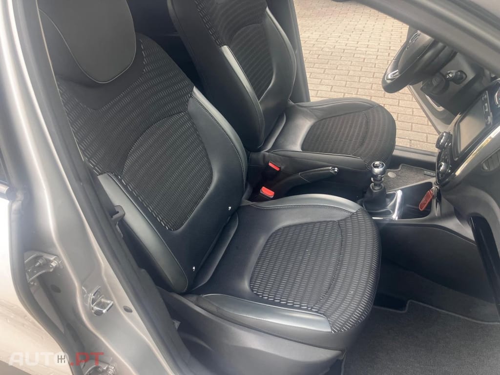 Renault Captur 1.2 TCe Exclusive