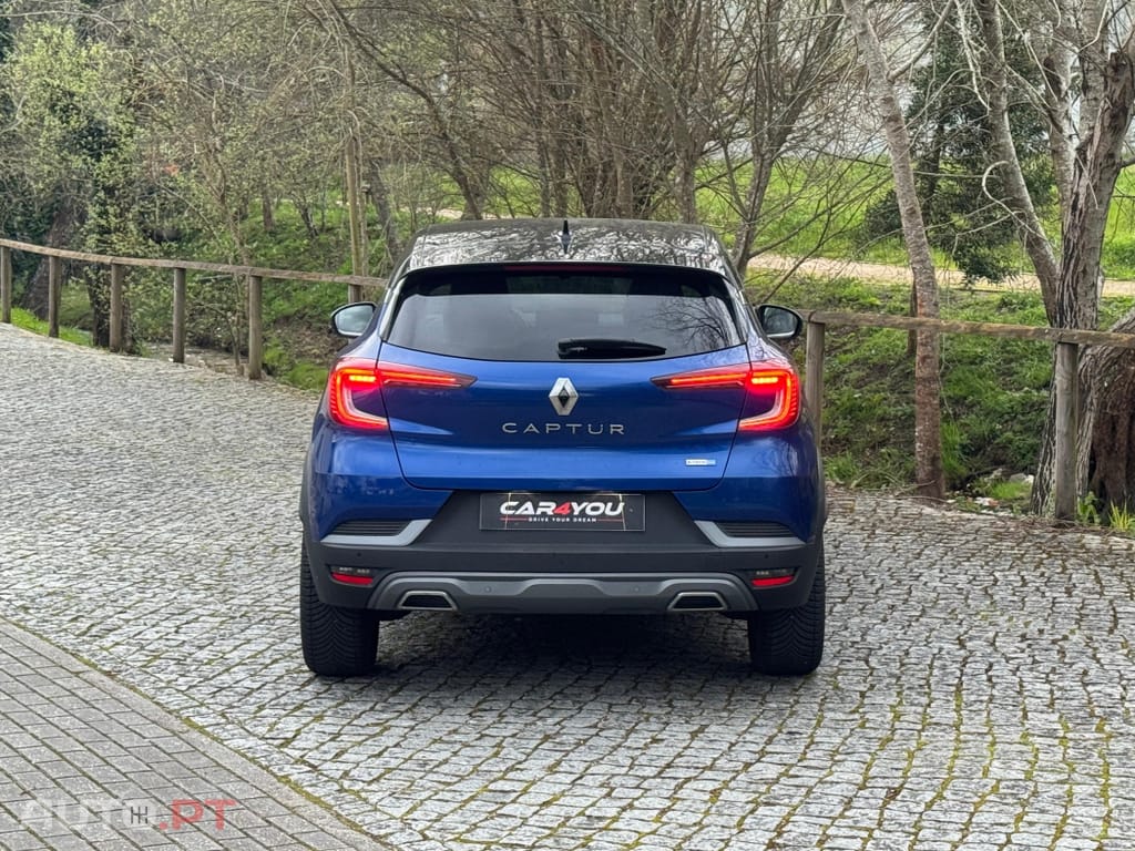 Renault Captur 1.6 E-Tech RS Line