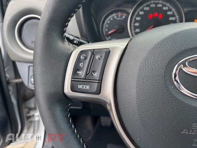 Toyota Yaris 1.0 VVT-i Comfort