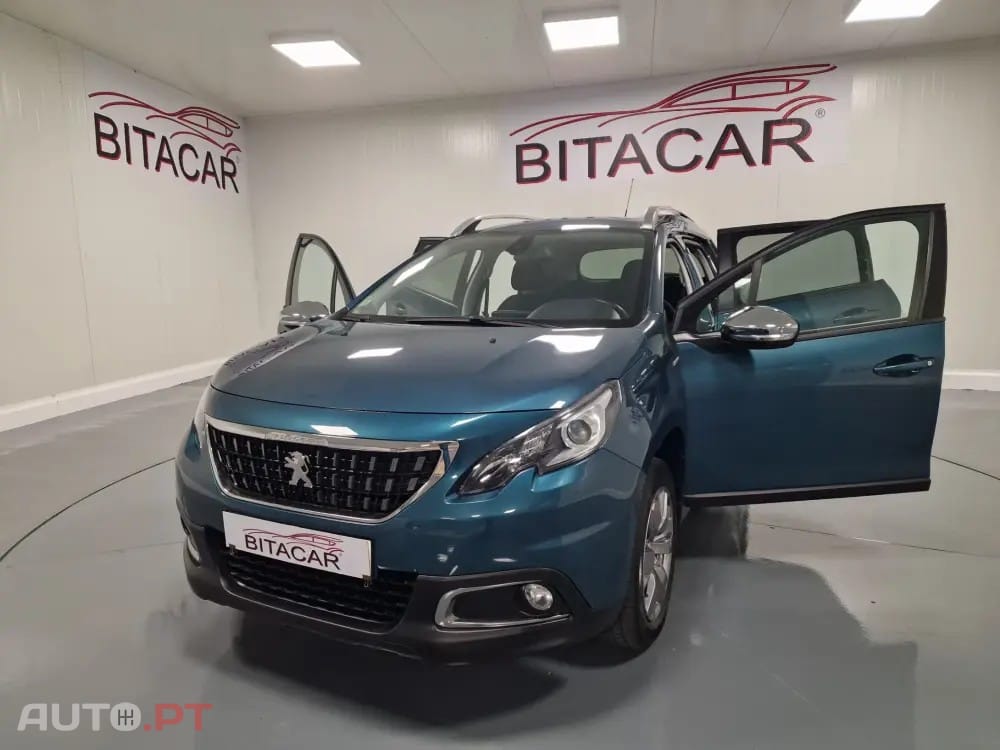 Peugeot 2008 1.2 PureTech Style
