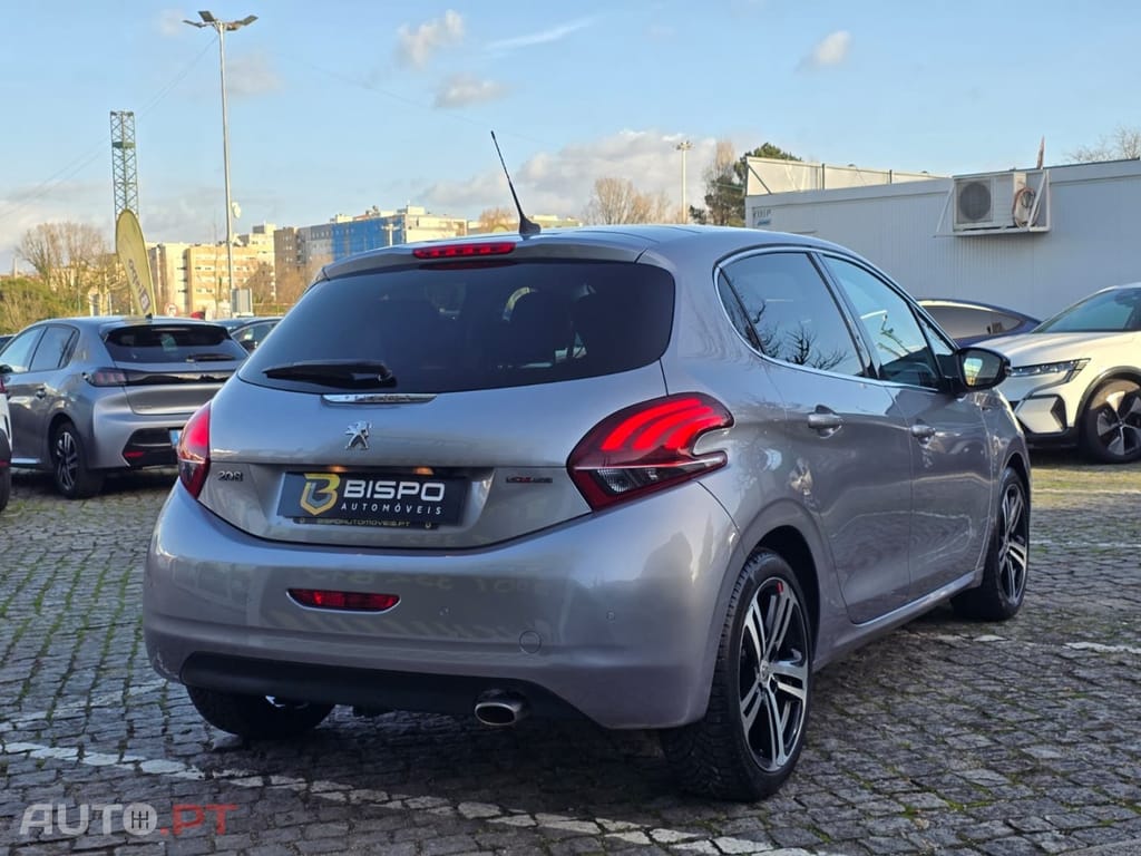 Peugeot 208 PureTech 130 EAT8 GT