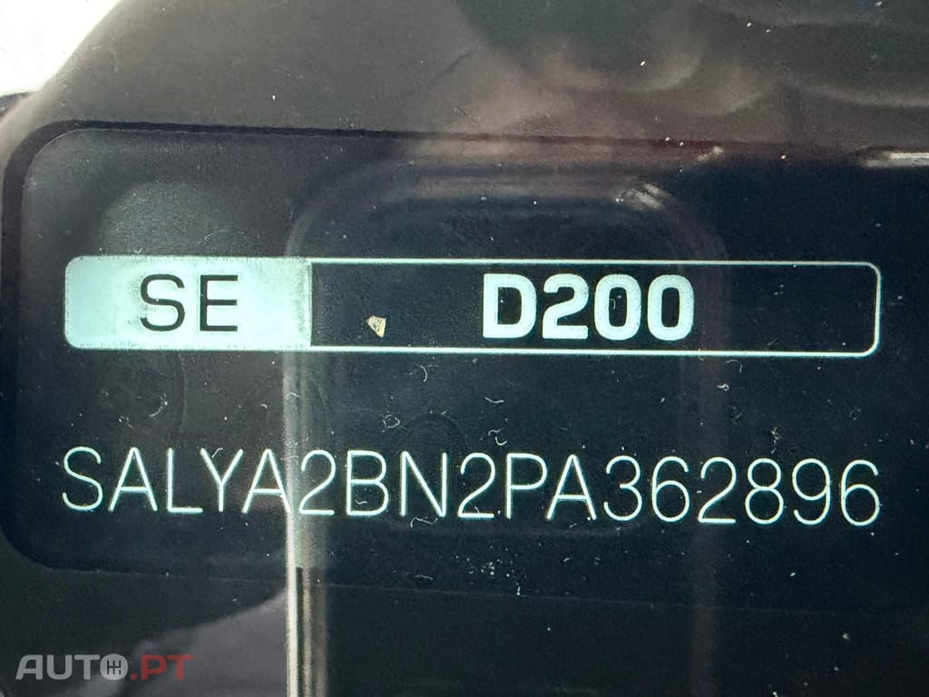 Land Rover Velar 2.0 D200 AWD R-Dynamic SE