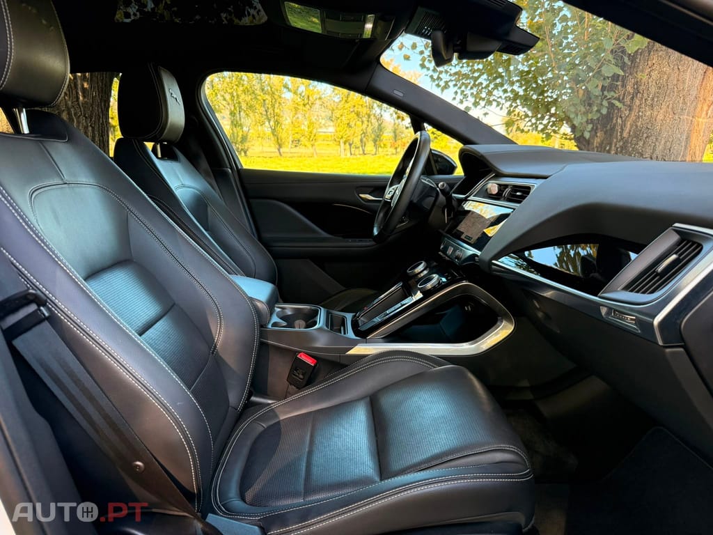Jaguar I-Pace EV400 AWD