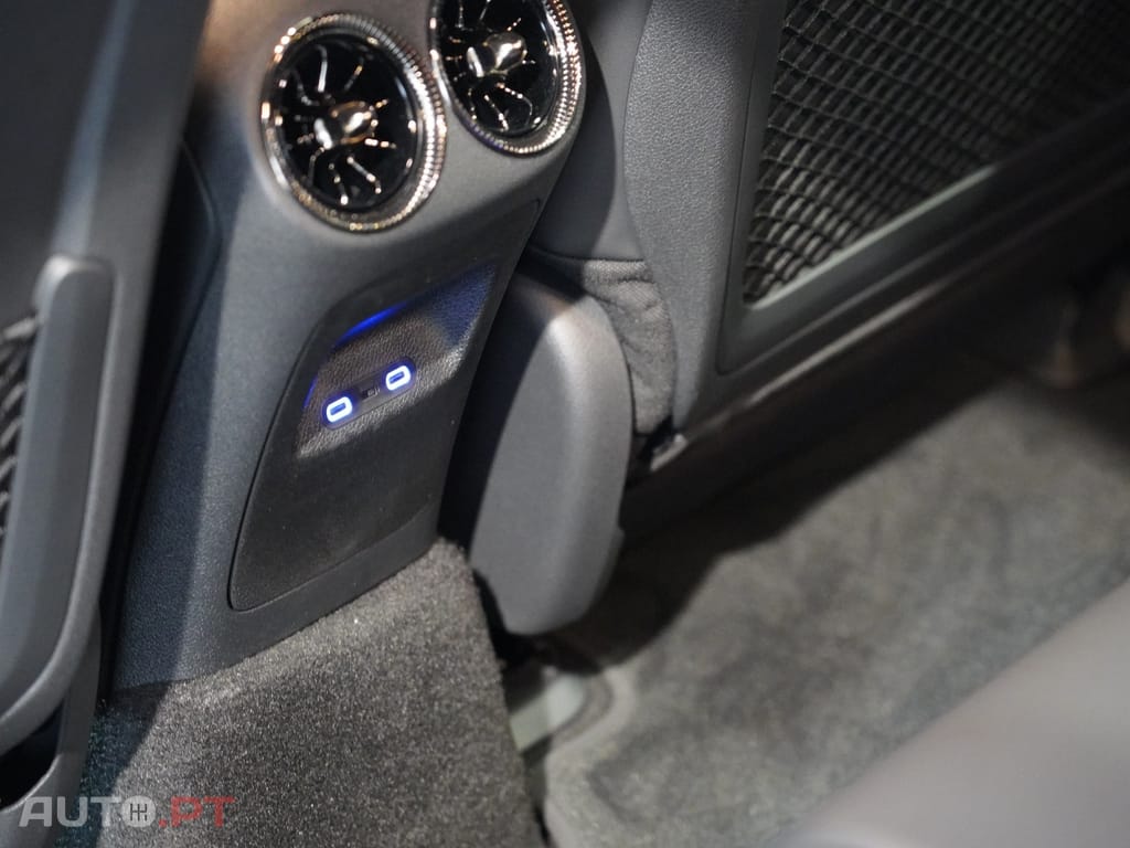Mercedes-Benz CLA 250 com tecnologia EQ