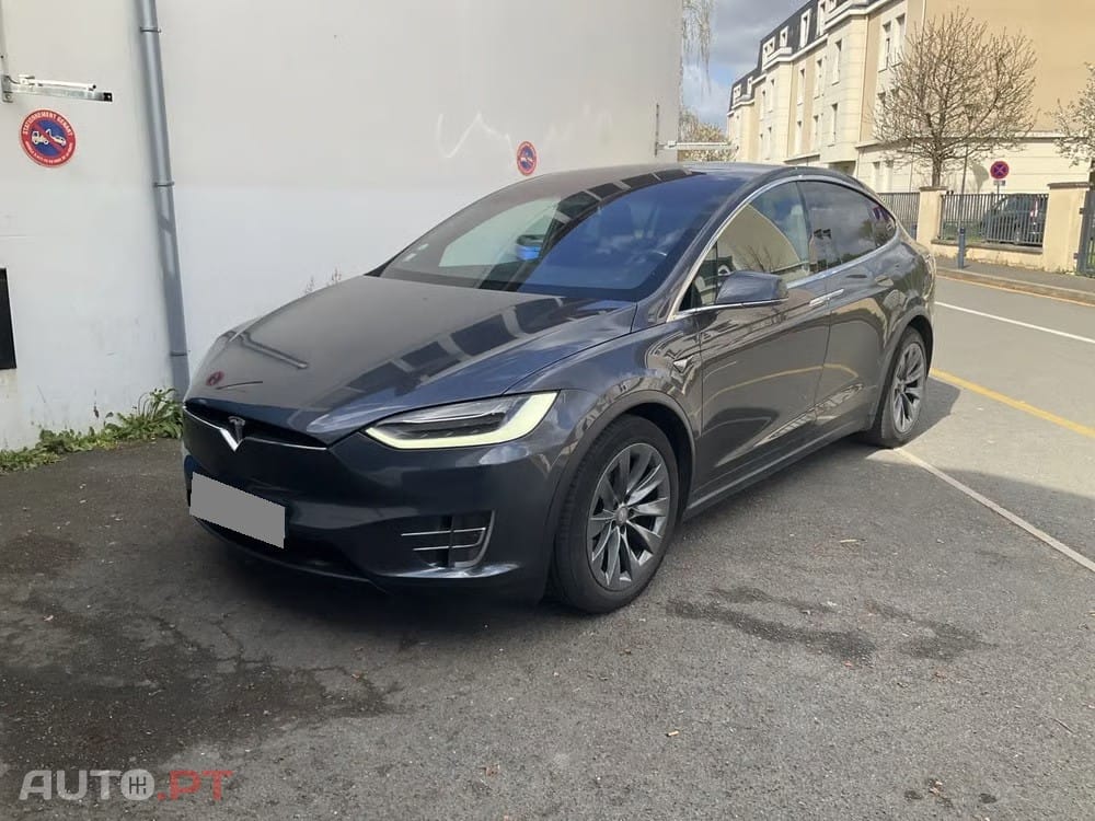 Tesla Model X 100D