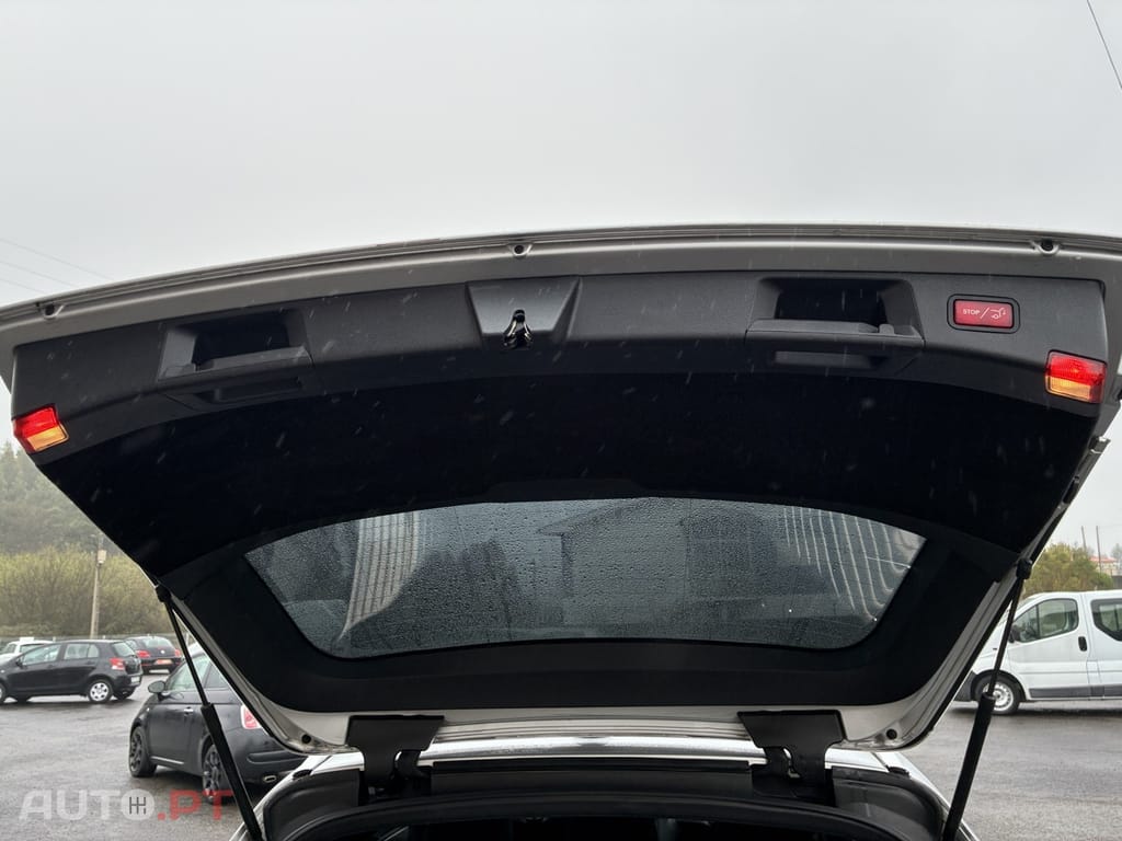 Mercedes-Benz E 250 BlueTEC Avantgarde Auto.