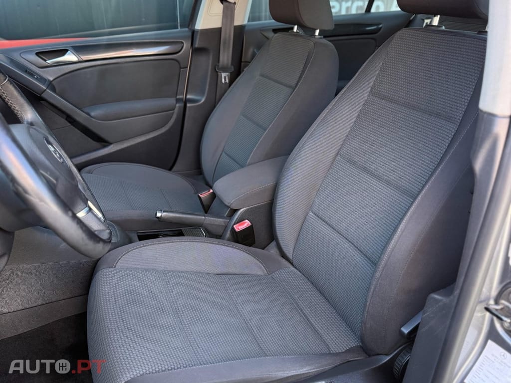 Volkswagen Golf 1.6 TDi Confortline