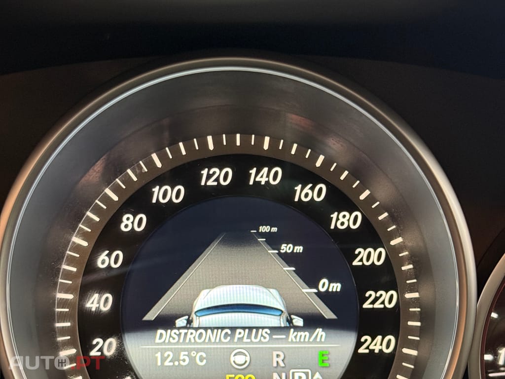Mercedes-Benz E 200 E200d
