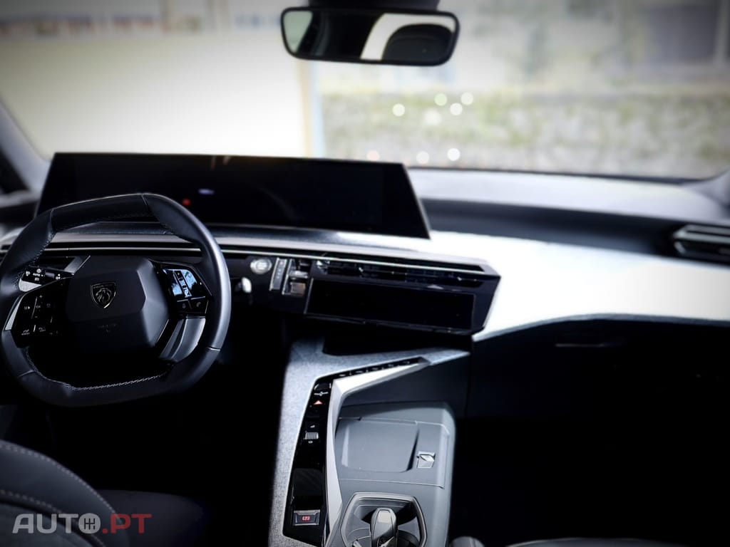 Peugeot E-3008 73 kWh GT