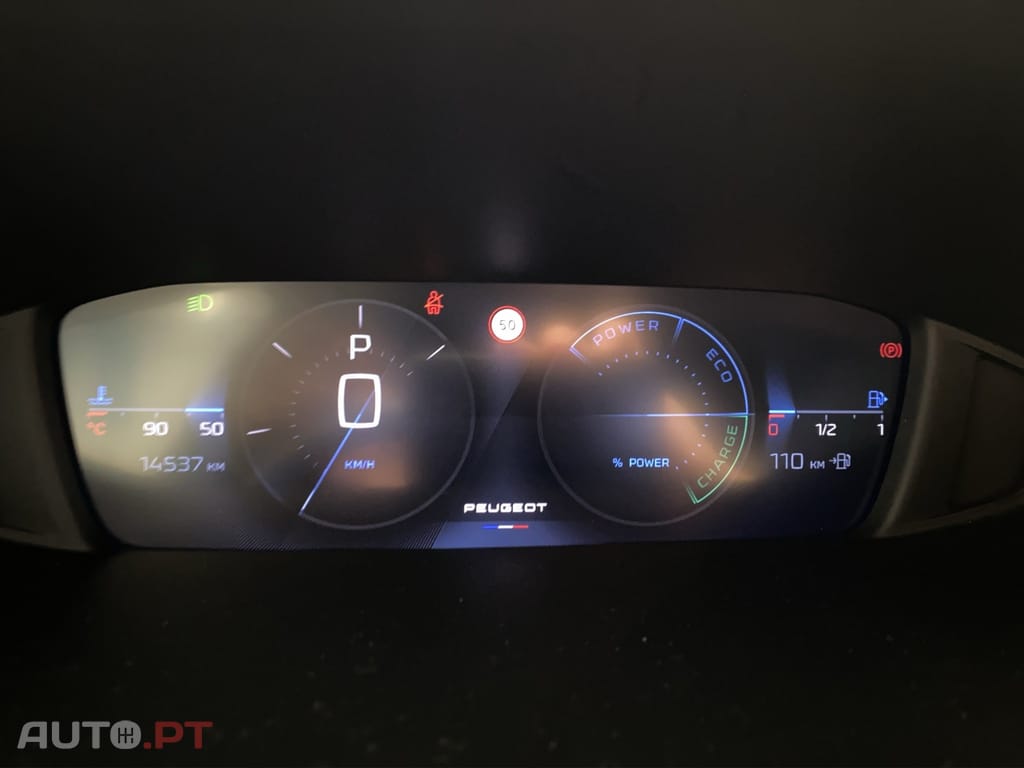 Peugeot 408 1.2 Hybrid Allure e-DCS6