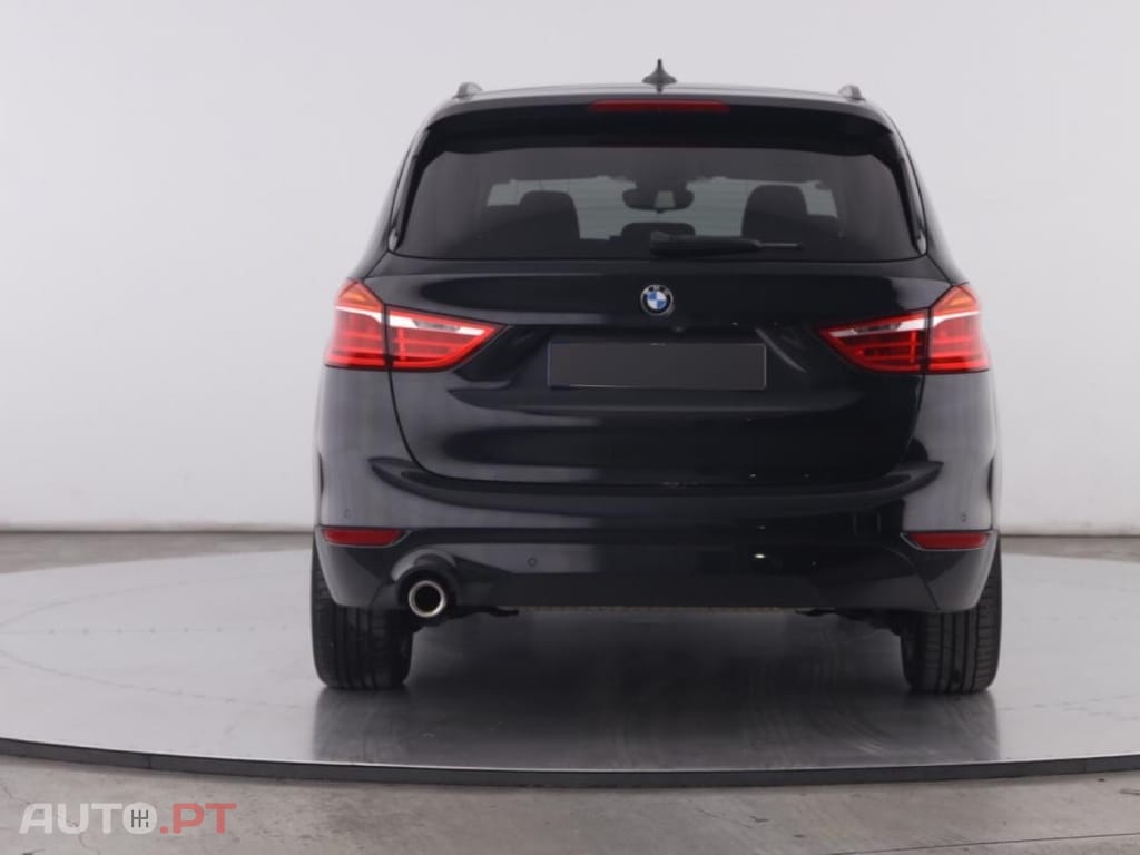 BMW 216 i 7L Advantage
