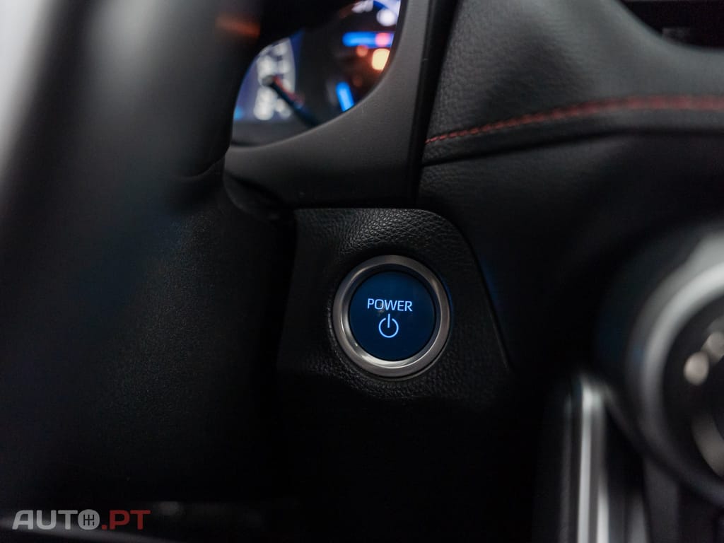 Toyota RAV4 2.5 HDF Plug-in Square Co.AWD-i