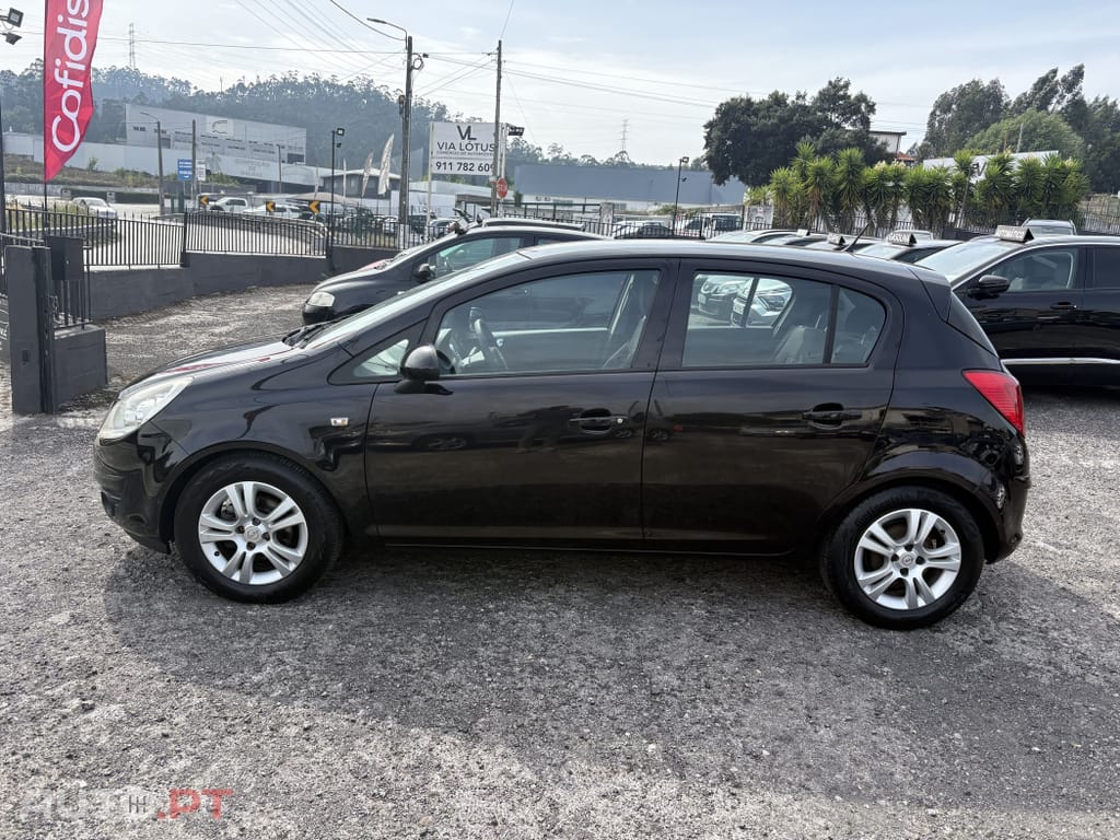 Opel Corsa 1.2 Enjoy