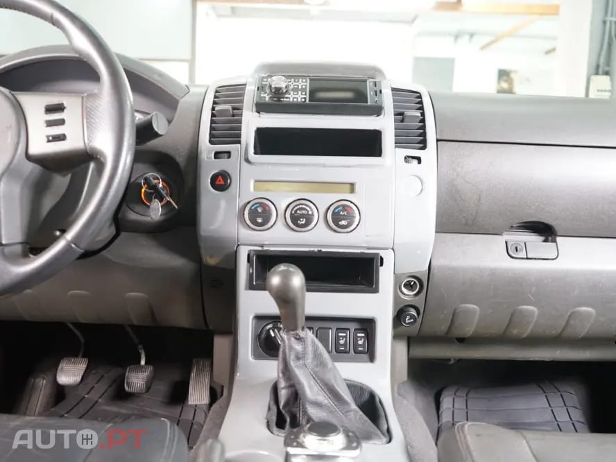 Nissan Navara 2.5 dCi CD SE C-Channel