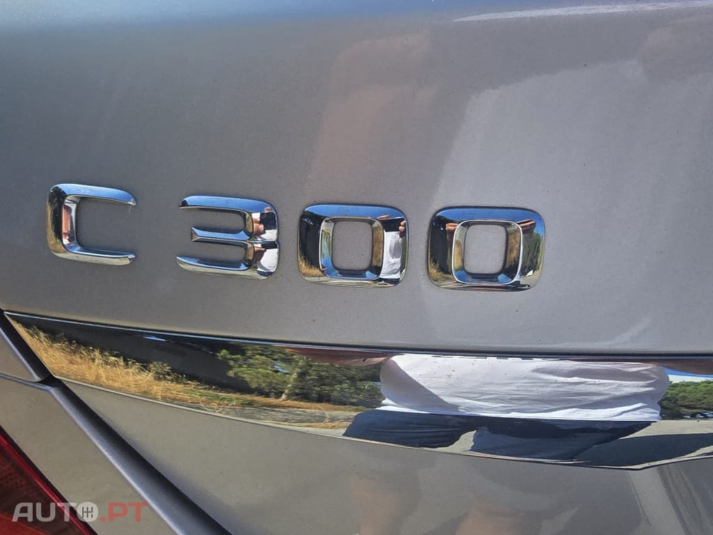 Mercedes-Benz C 300 BlueTEC Hybrid AMG Line