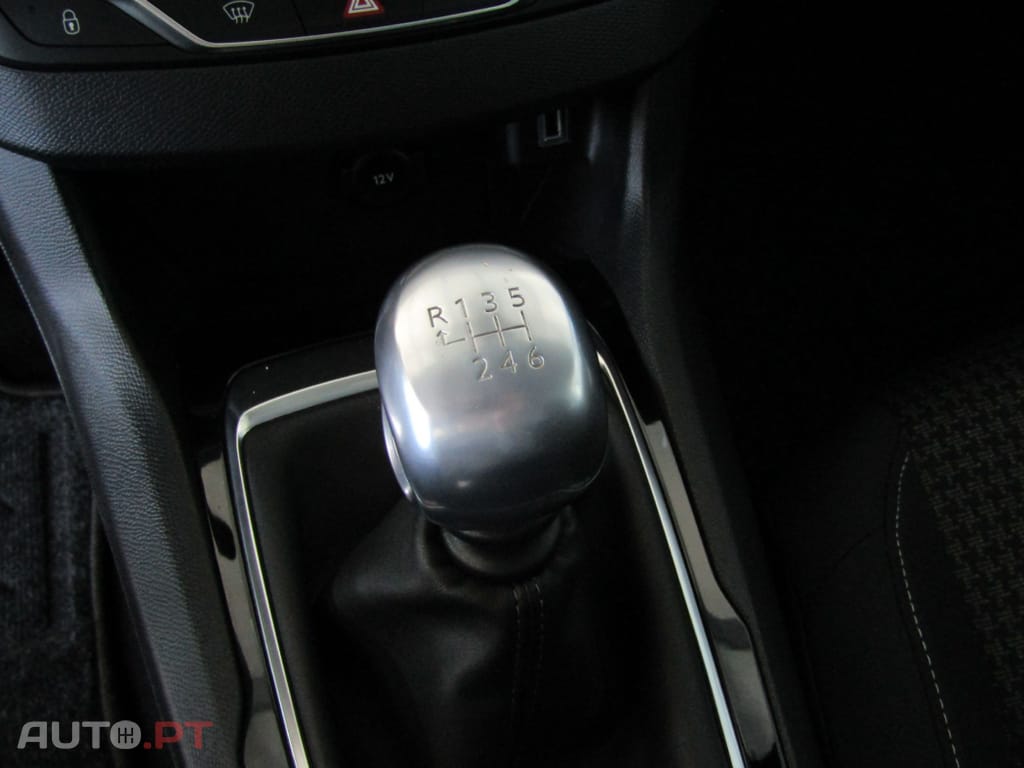 Peugeot 308 1.5 BlueHDi Business Line