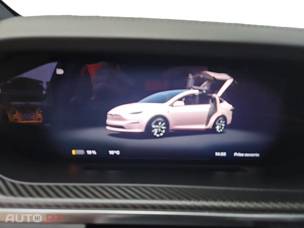 Tesla Model X 100 kWh Dual-Motor Performance Palladium Plaid