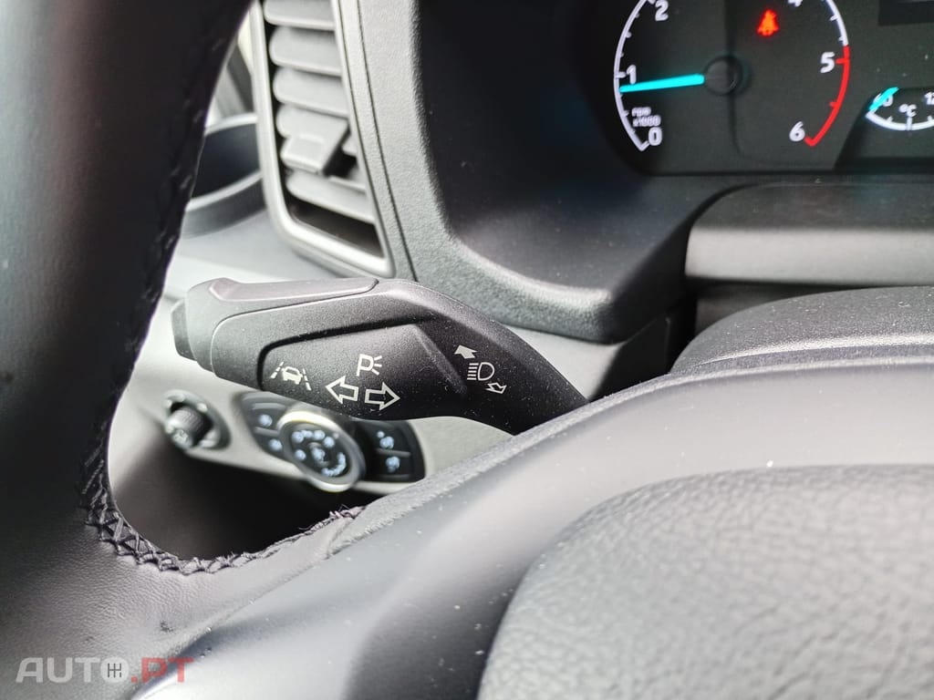 Ford Transit 330 L2 2.0 TDCi H2 Trend Antepara