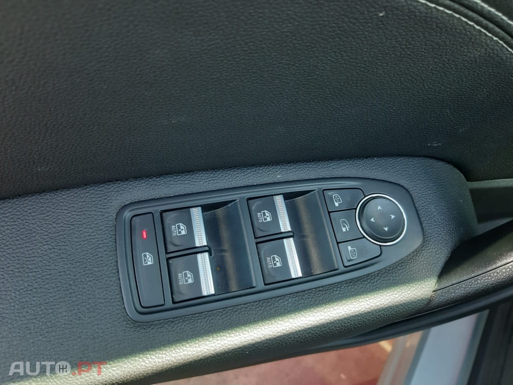 Renault Captur Techno TCE 90