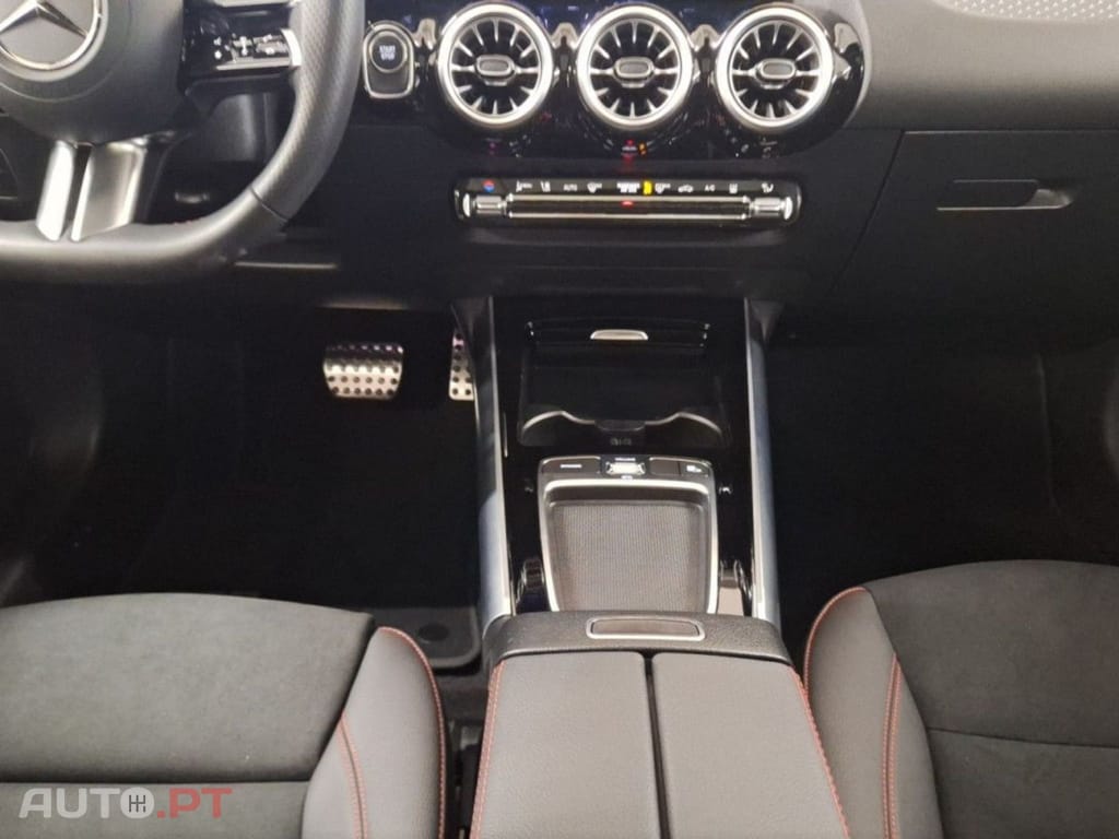 Mercedes-Benz EQA I.V.A DEDUTIVEL 300 4M AMG Advanced 