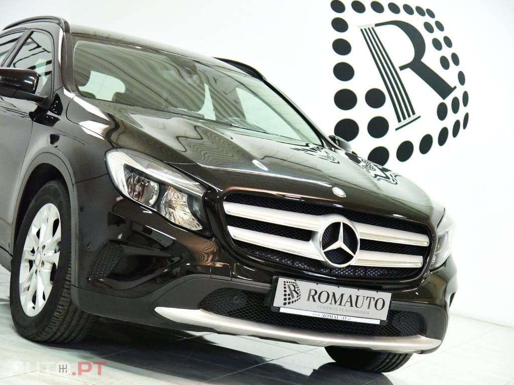 Mercedes-Benz GLA 180 D 7G-DCT URBAN