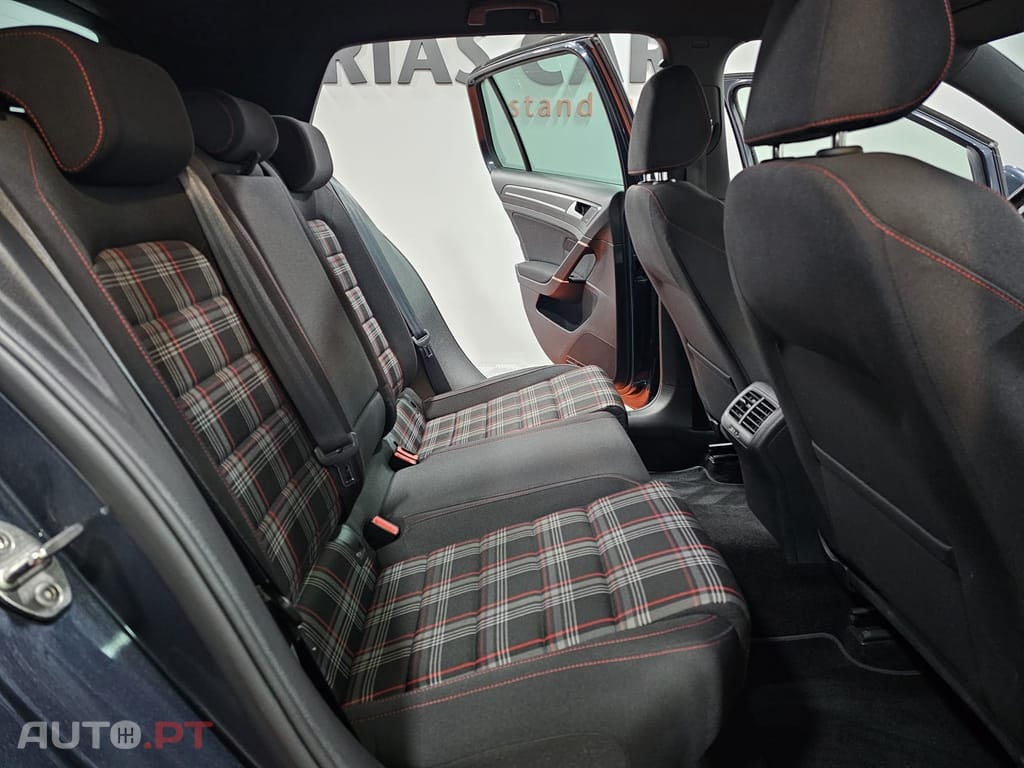 Volkswagen Golf 2.0 TSI GTI DSG Performance