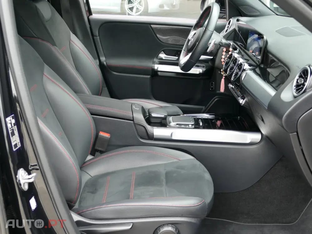 Mercedes-Benz GLB 180 d AMG Line