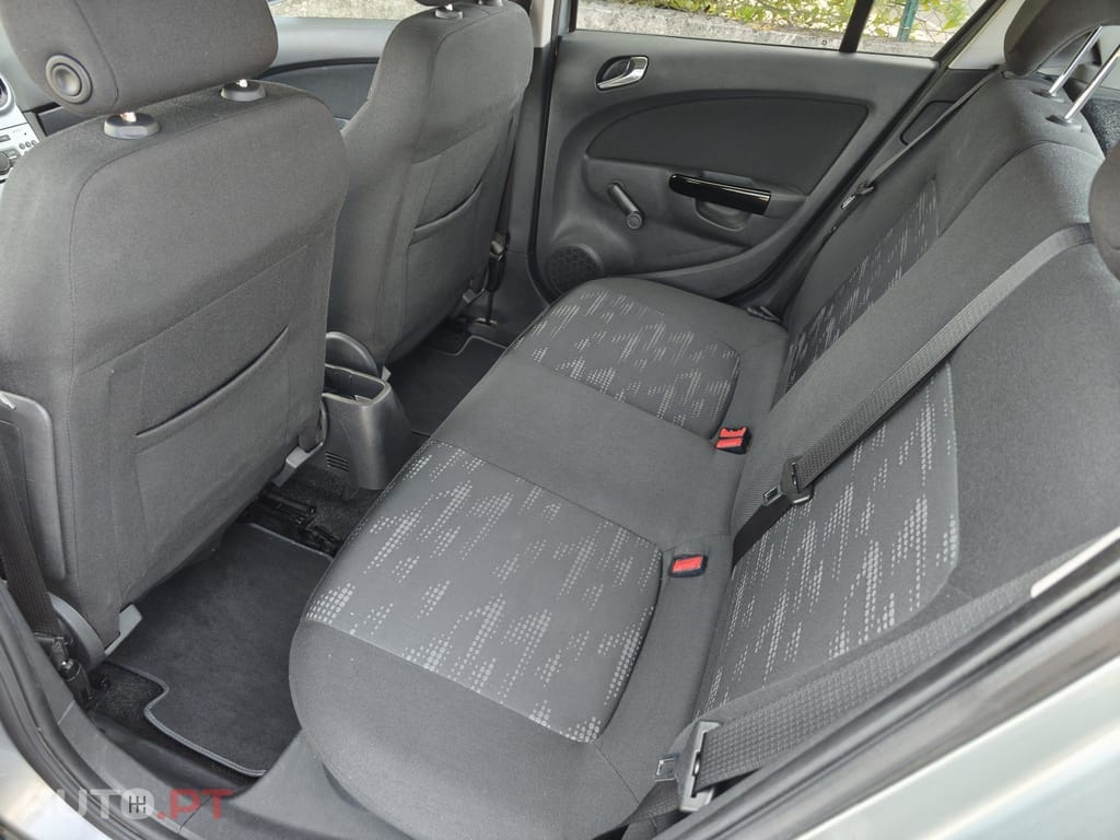 Opel Corsa 1.2 Enjoy