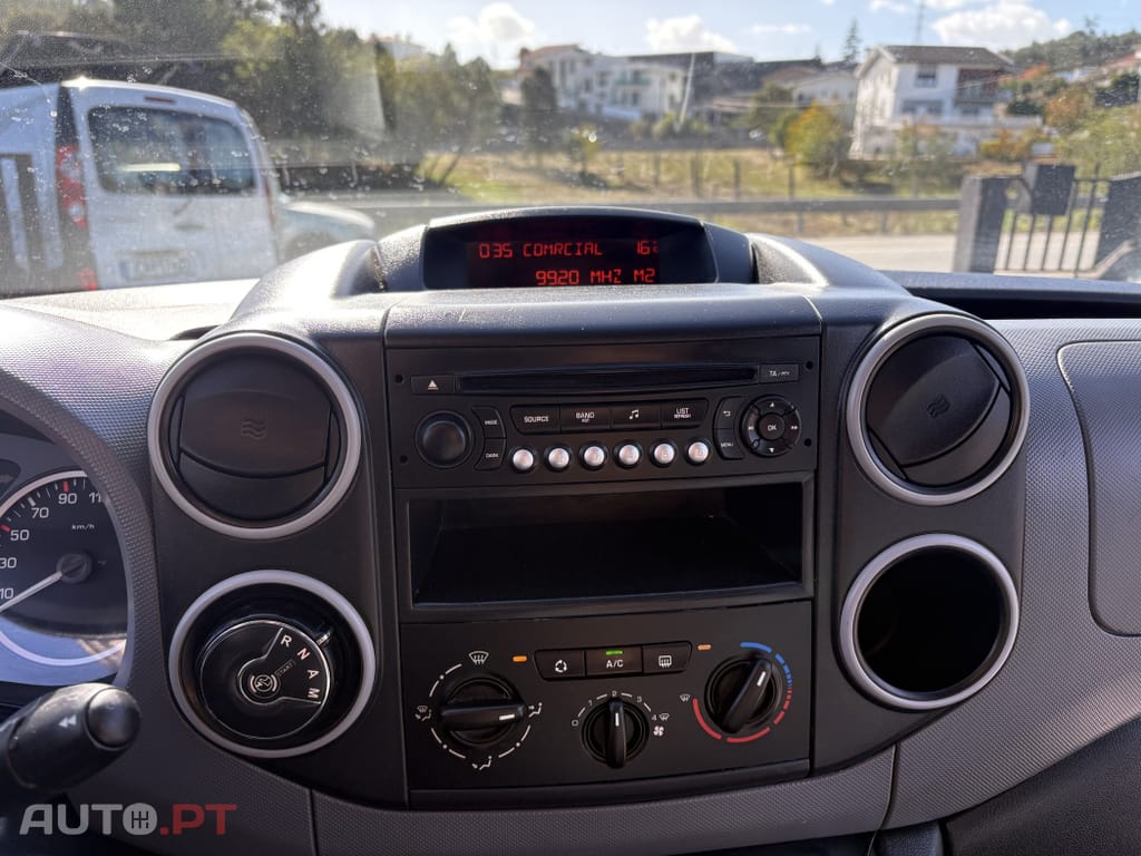 Citroen Berlingo 1.6 HDI 3 Lugares Caixa Automática